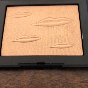 Nars man ray highlighter
